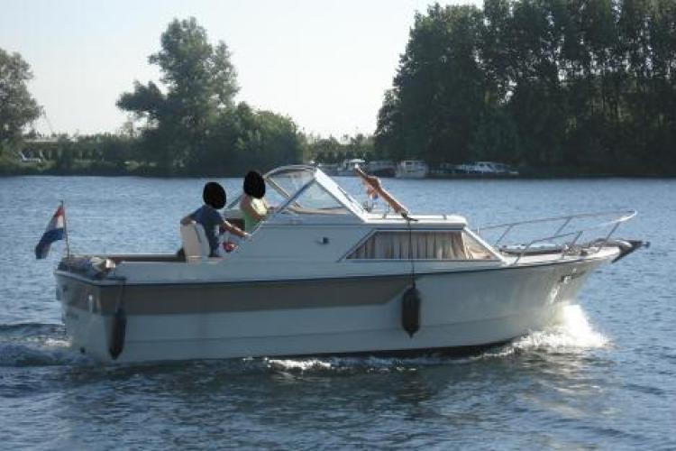 Marco 720 motorboot polyester diesel (2004) weekendkruiser compleet uitgerust